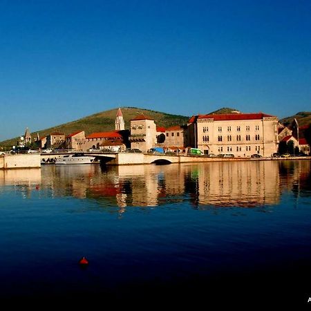 Apartments Luki Trogir Exterior foto