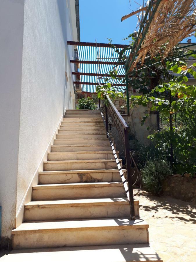 Apartments Luki Trogir Exterior foto