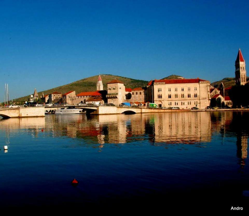 Apartments Luki Trogir Exterior foto